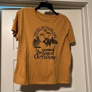 Mustard yellow, women’s semi-crop top
“There’s no place like the great outdoors”